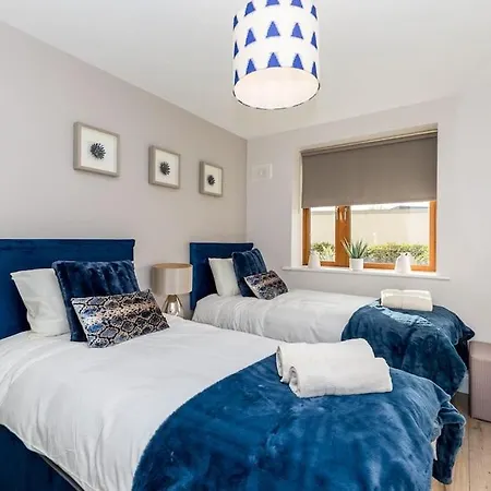 New Ground Floor 2-bedroom Appt *