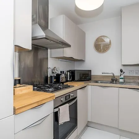 New Ground Floor 2-bedroom Appt Apartment